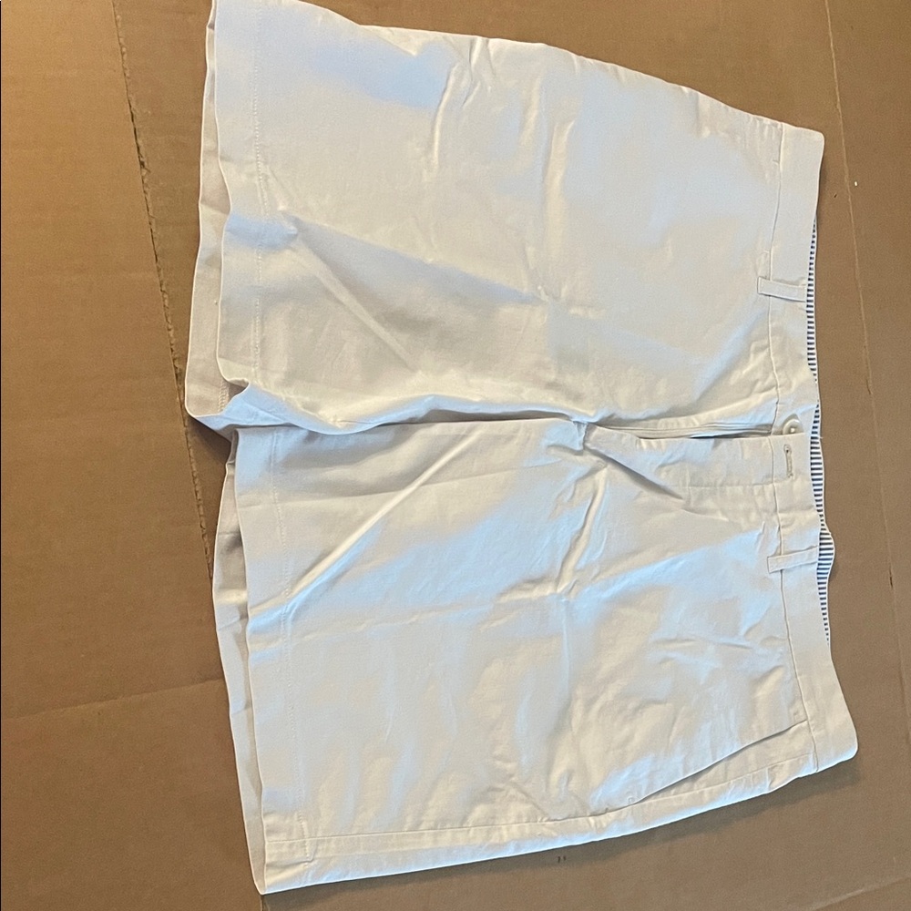 men's Holderness & Bourne golf shorts, khaki, size 36